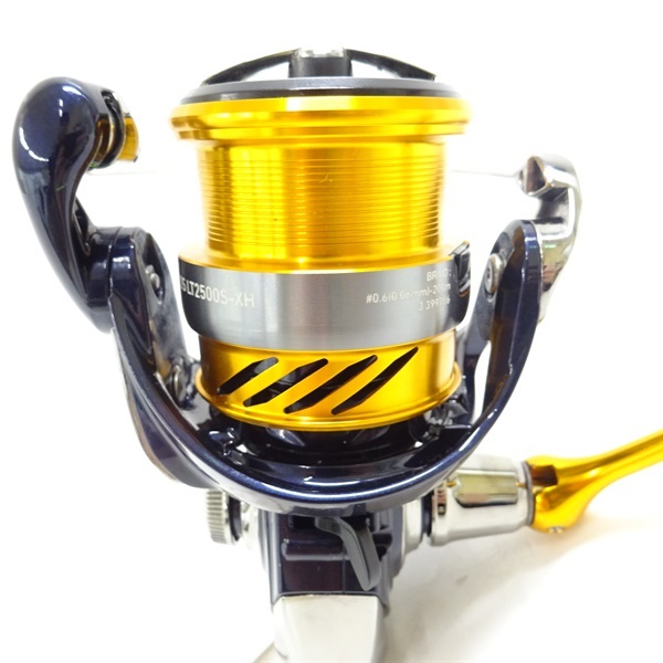 ２４レブロスＬＴ２５００ＳーＸＨ